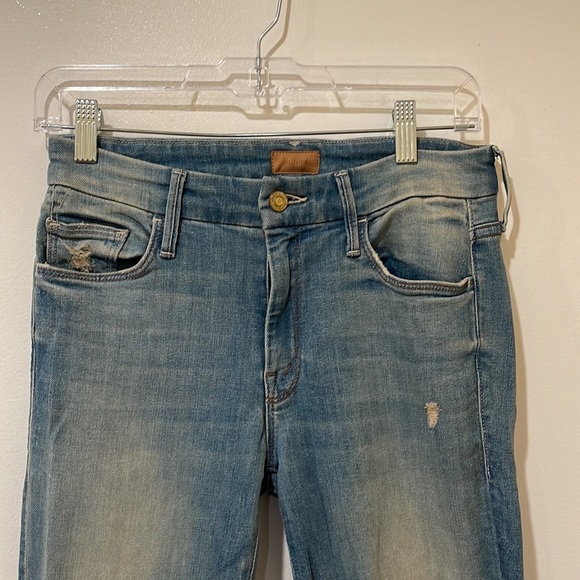 MOTHER The Looker Crop Jean in Shakewell - Picture 3 of 8